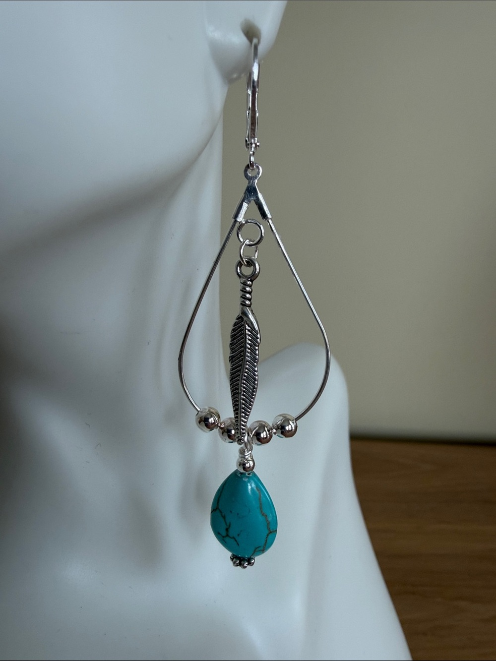 HAND CRAFTED HOWLITE TEARDROP EARRINGS Feather Western Boho - Picture 3 of 9